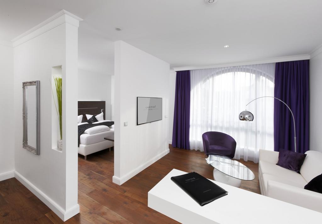 Central Hotel Филлинген-Швеннинген Экстерьер фото